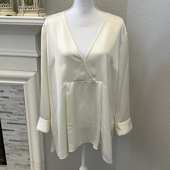 HALSTON Women's Satin Tunic V Neck Top - Picture 6 of 12